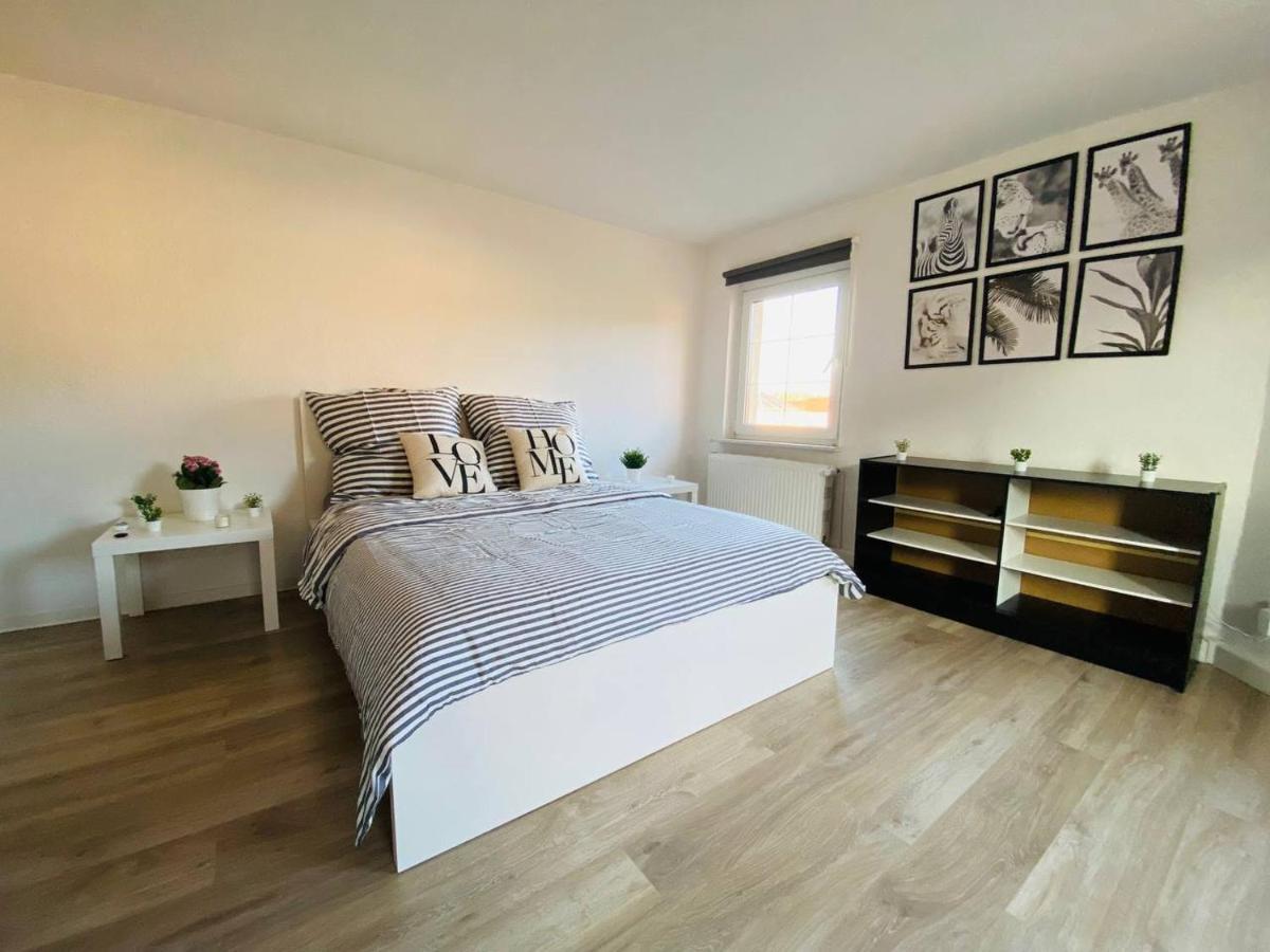Xxl Ruhiges Sofa Freital Am Fluss Dresden Apartment Exterior foto